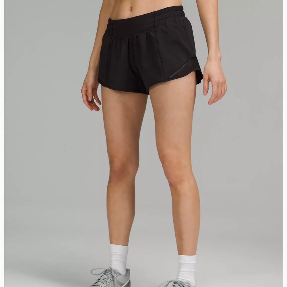 lululemon hotty hot short 2.5” low rise black